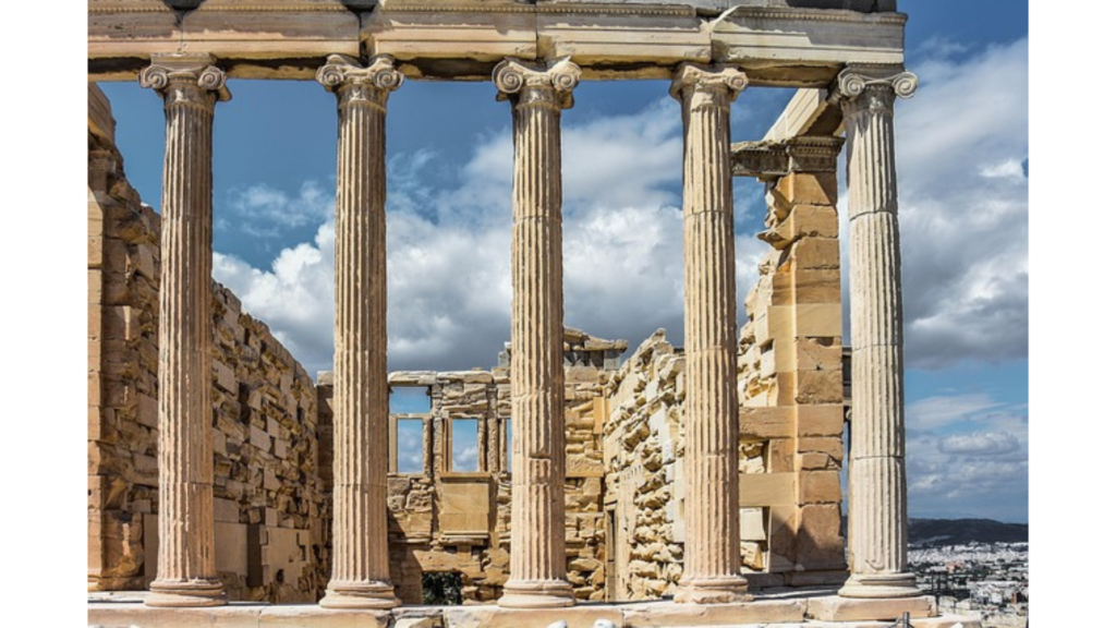 パルテノン神殿 - アテナに捧げられた神殿とオリーブの木